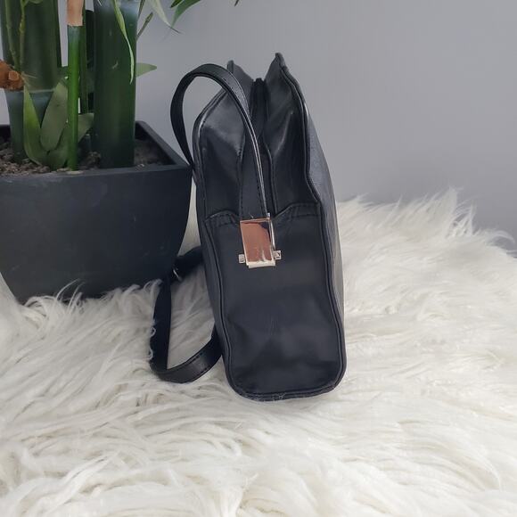 Liz Claiborne Leather By Co. Black Soft Leather Crossbody Bag Purse - Picture 3 of 12